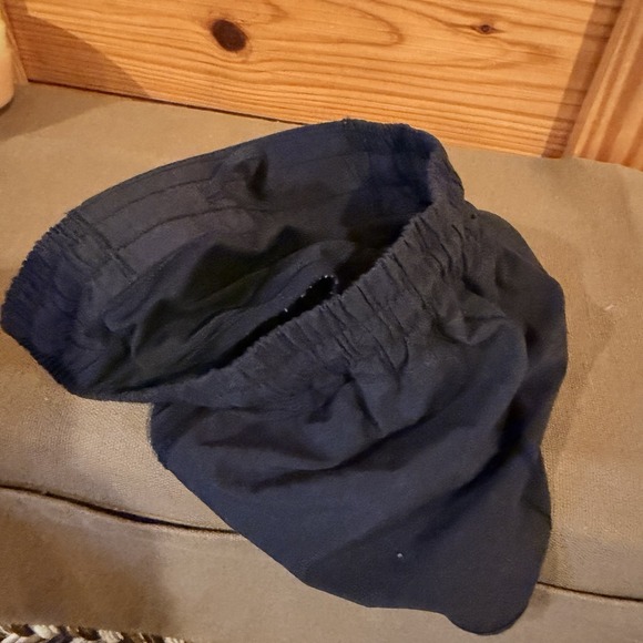 Lululemon Black Stretchy Short Shorts Low Rise Run Track Yoga Size 0 EUC - Picture 3 of 3